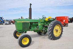 John Deere 4320 2wd tractor