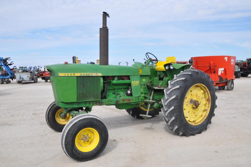 John Deere 4320 2wd tractor