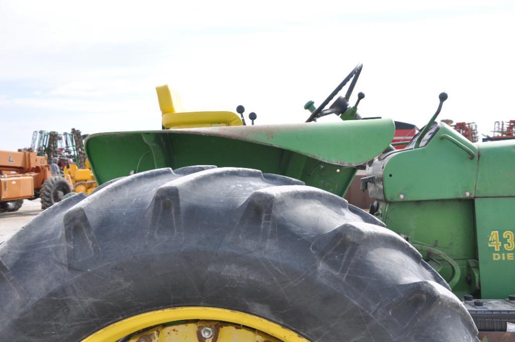 John Deere 4320 2wd tractor
