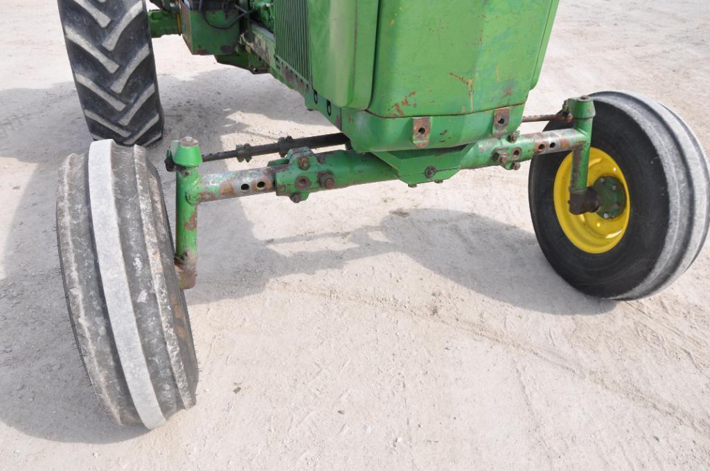 John Deere 4320 2wd tractor