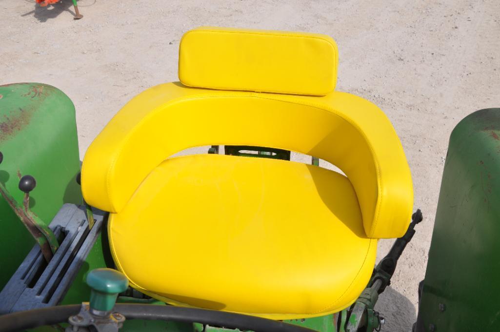 John Deere 4320 2wd tractor
