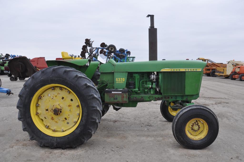 John Deere 4320 2wd tractor