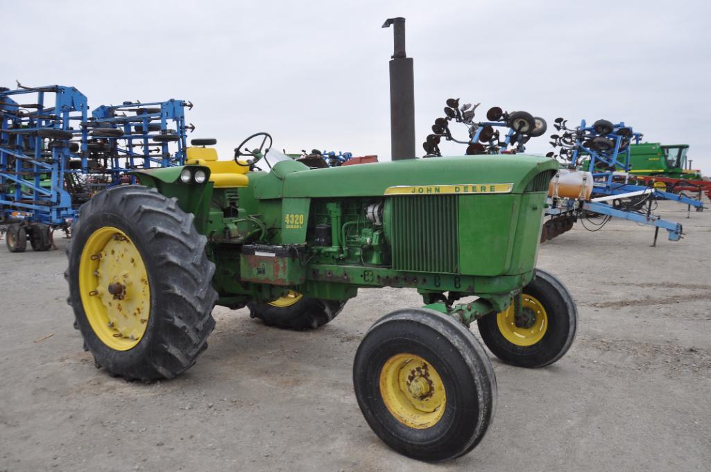John Deere 4320 2wd tractor