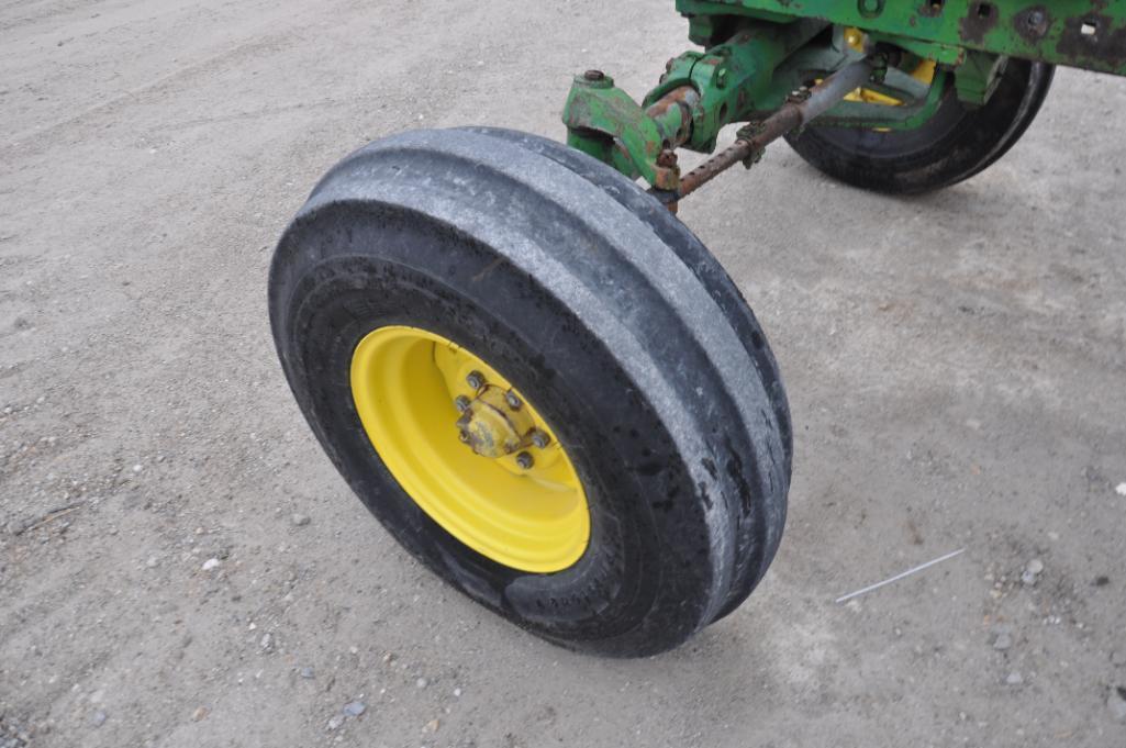 John Deere 4320 2wd tractor