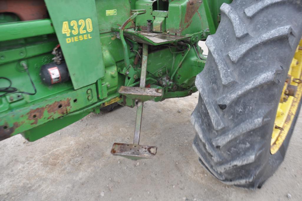 John Deere 4320 2wd tractor
