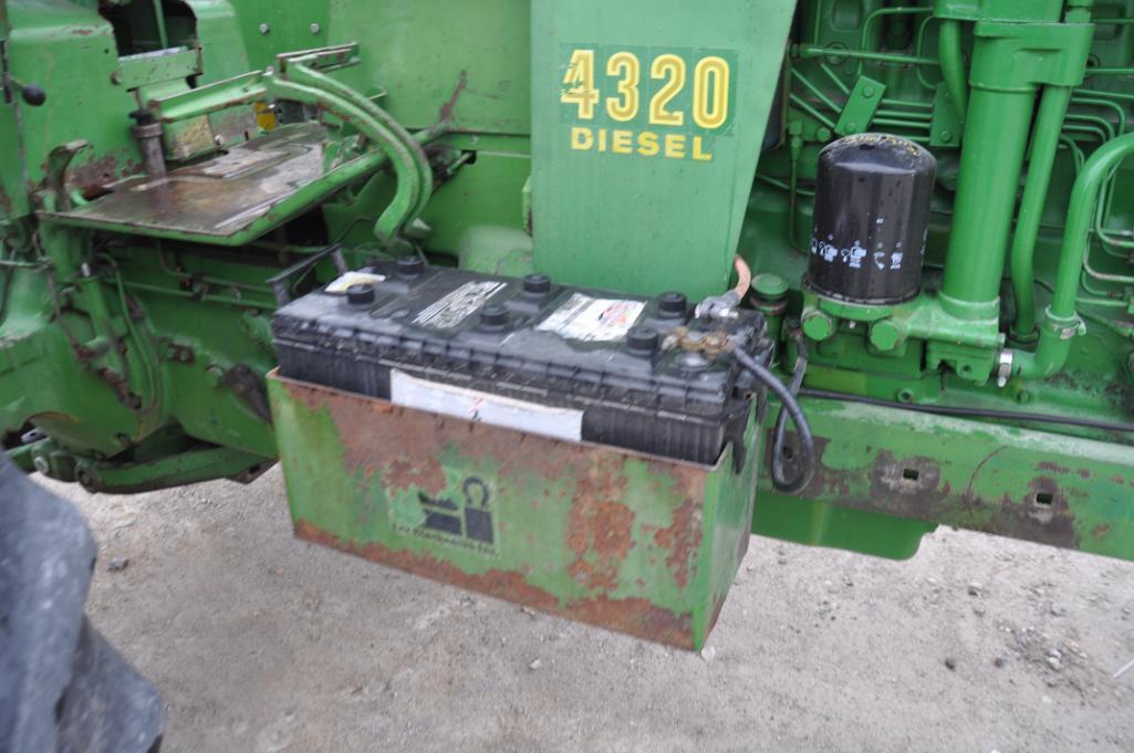 John Deere 4320 2wd tractor