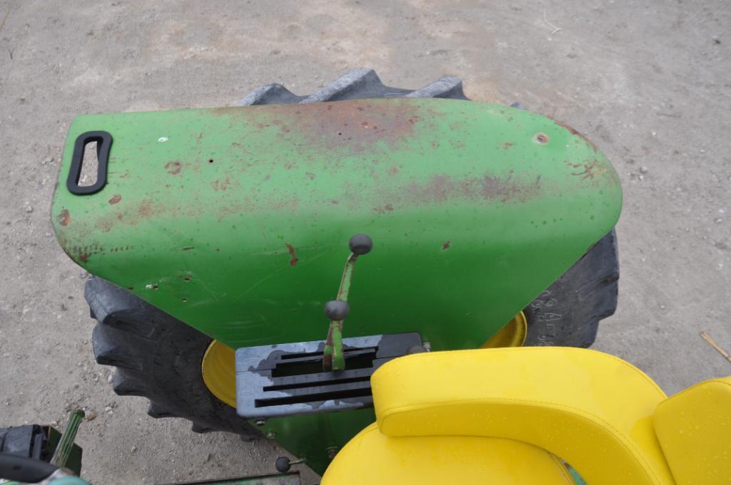 John Deere 4320 2wd tractor