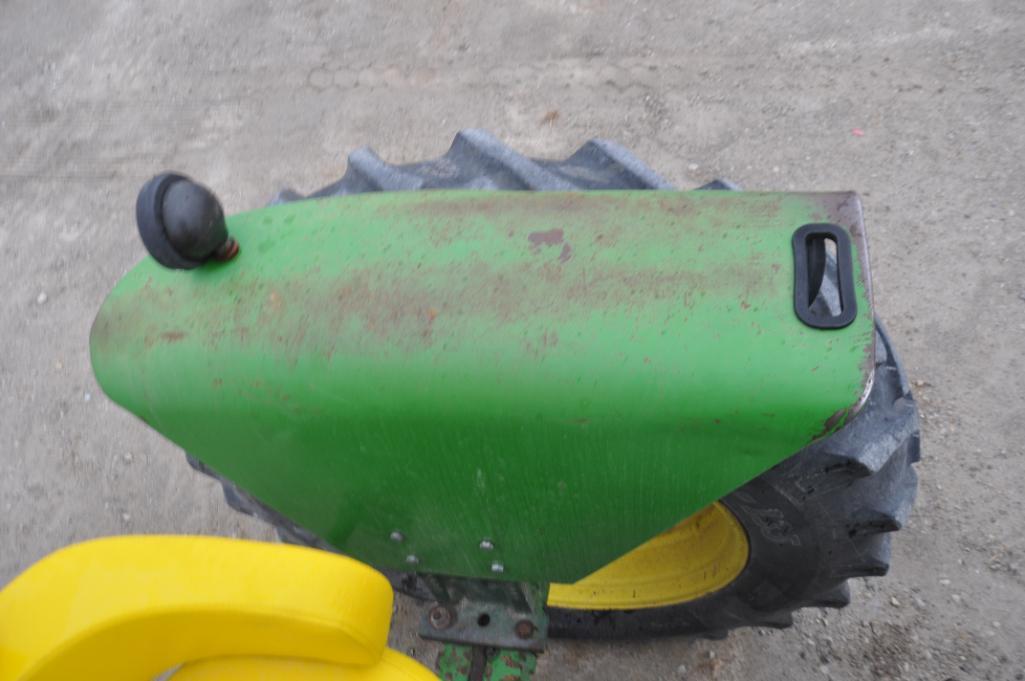 John Deere 4320 2wd tractor