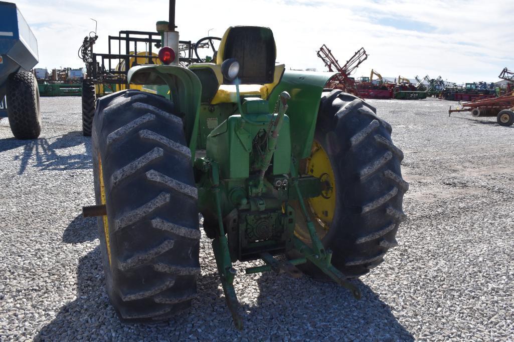 John Deere 3010 2wd tractor