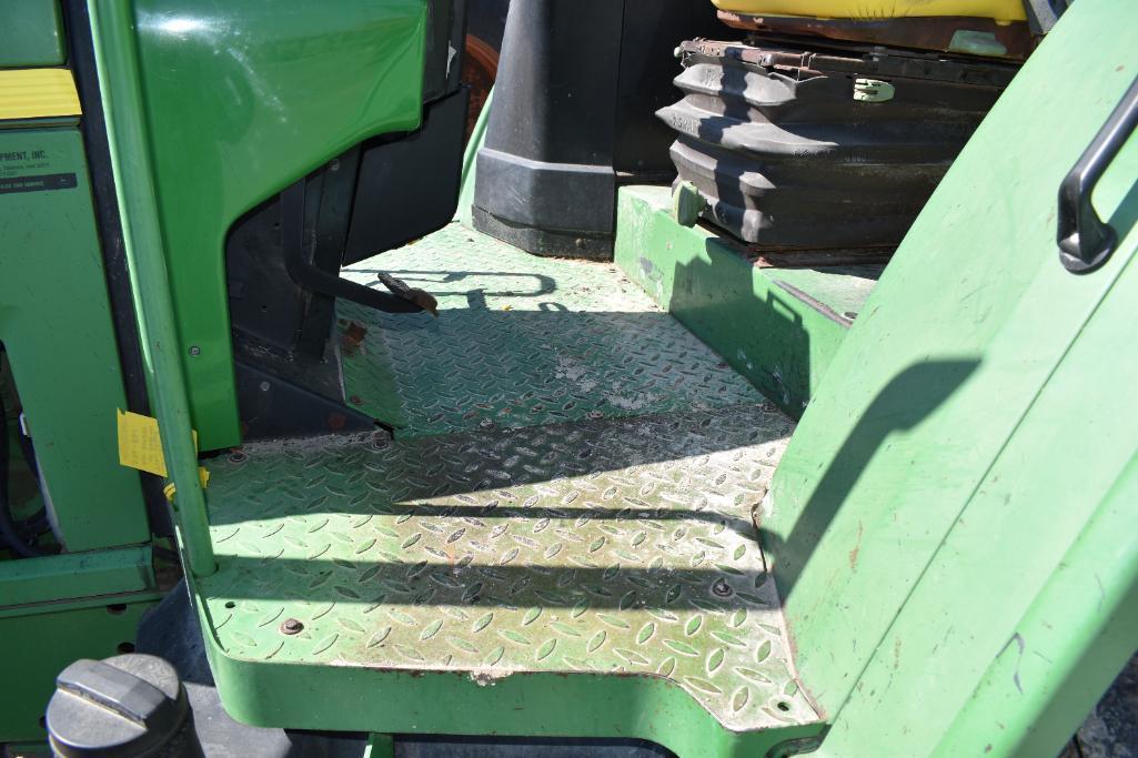 John Deere 6210 MFWD tractor