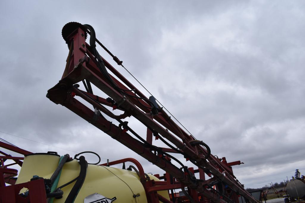 Hardi 750 pull-type sprayer
