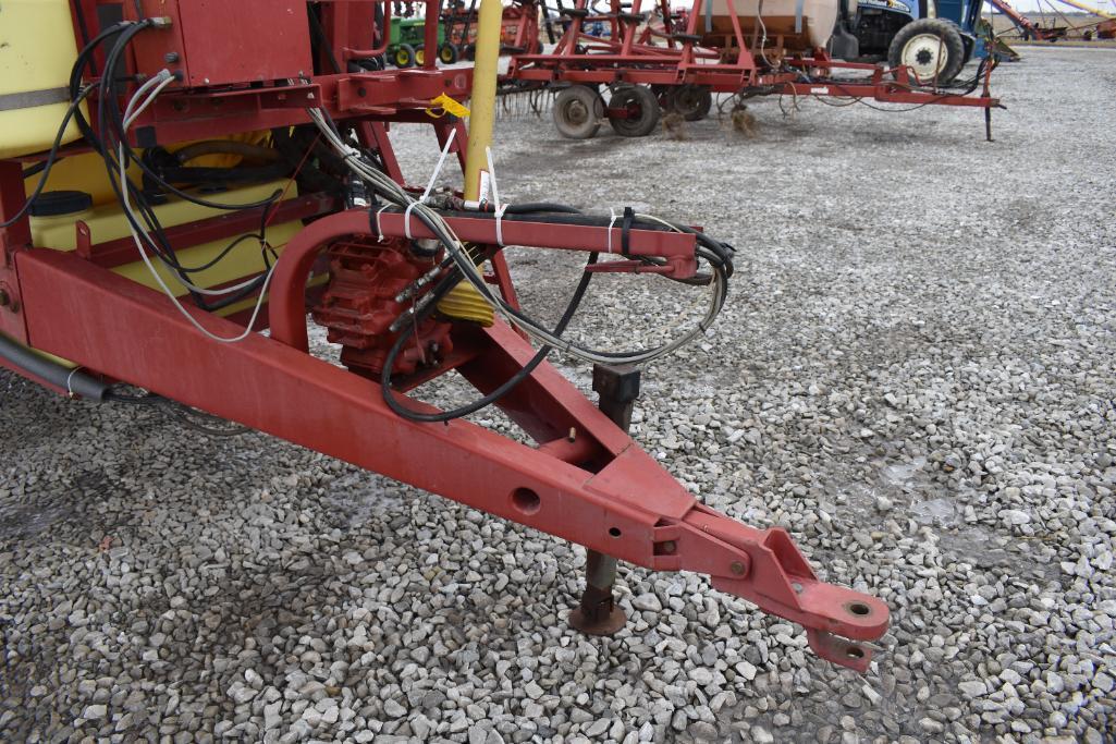 Hardi 750 pull-type sprayer