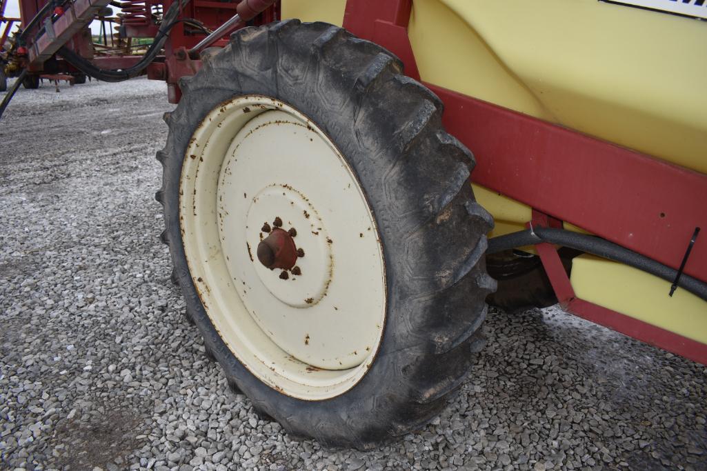 Hardi 750 pull-type sprayer