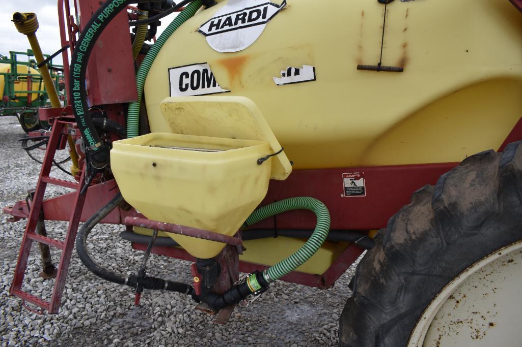 Hardi 750 pull-type sprayer