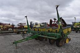 John Deere 7200 6 row 30" planter