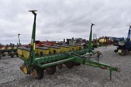 John Deere 7200 6 row 30" planter
