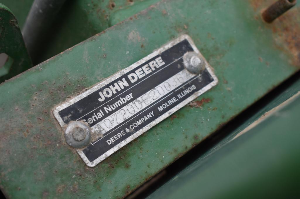 John Deere 7200 6 row 30" planter