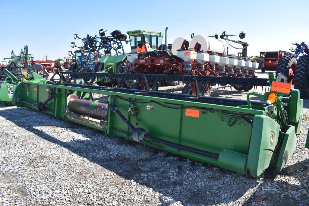 2001 John Deere 925F 25' platform