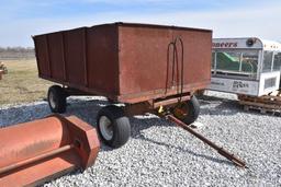 Barge wagon on running gear w/ hoist