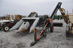New Idea 324 2-row corn picker