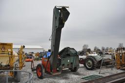 New Idea 324 2-row corn picker