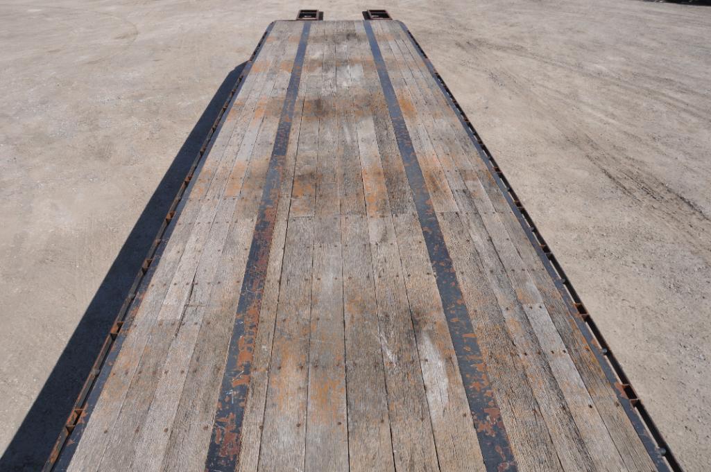 2006 Jet 53' step deck trailer
