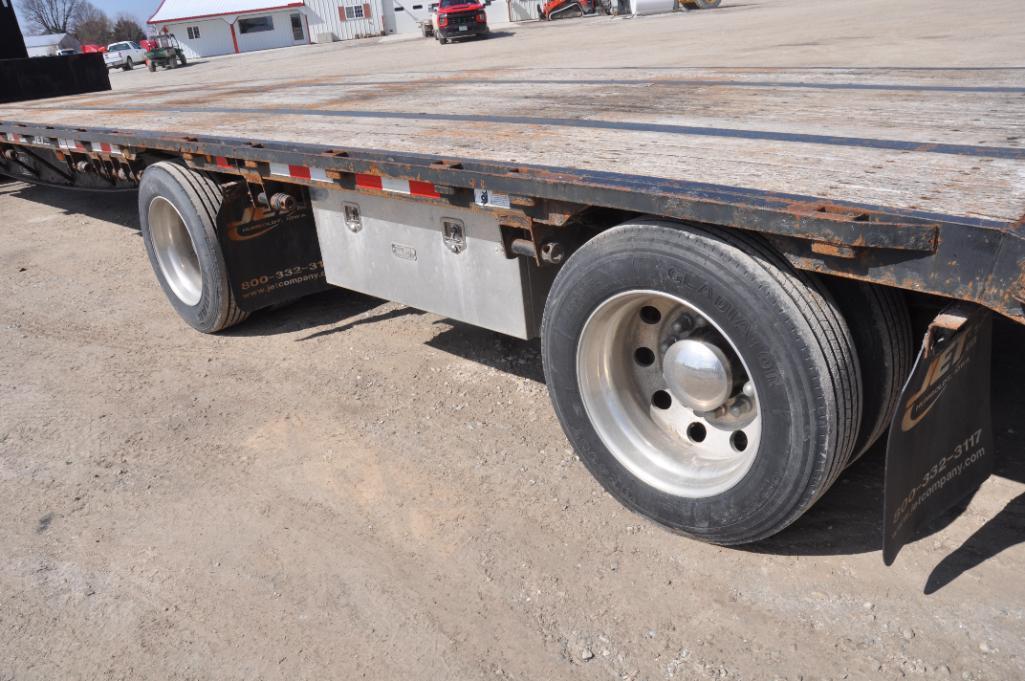 2006 Jet 53' step deck trailer