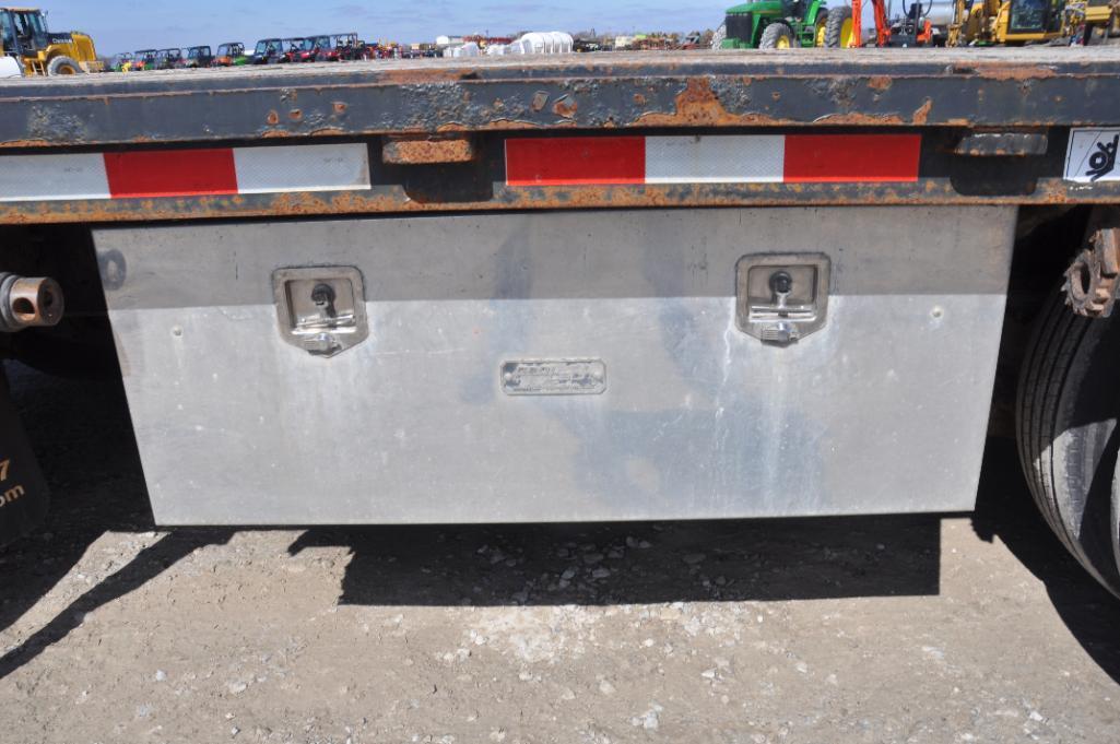 2006 Jet 53' step deck trailer