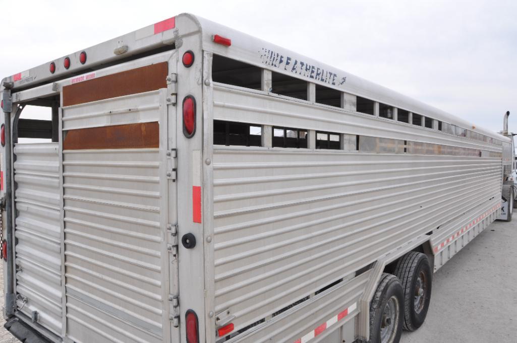 1998 Featherlite 32' aluminum livestock trailer