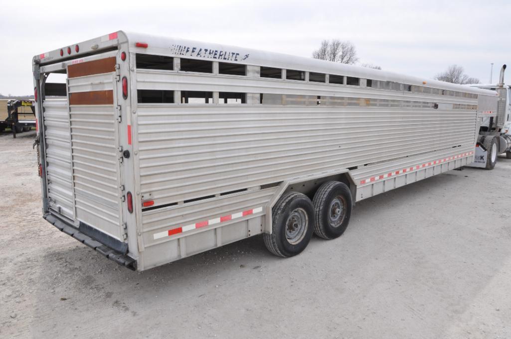 1998 Featherlite 32' aluminum livestock trailer