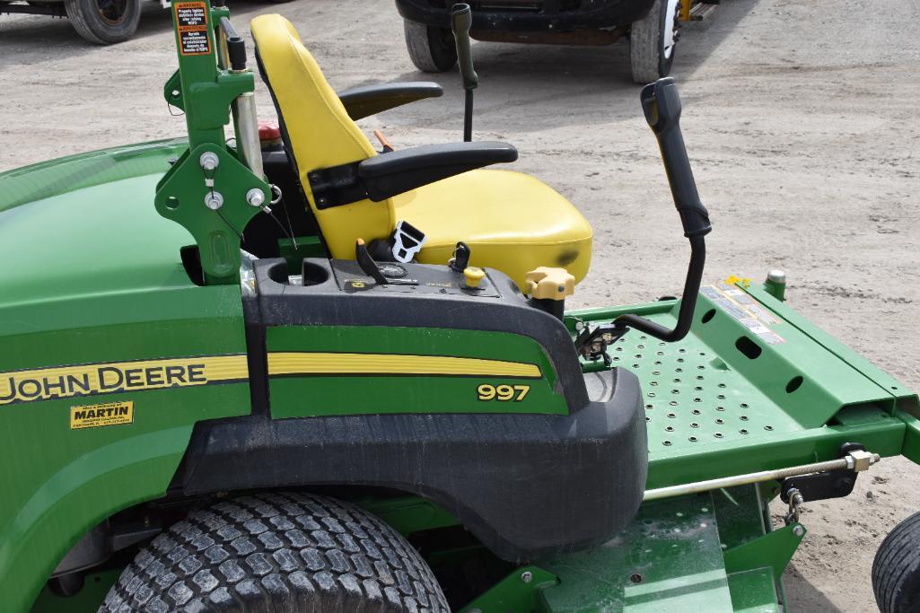 John Deere 997 zero turn mower