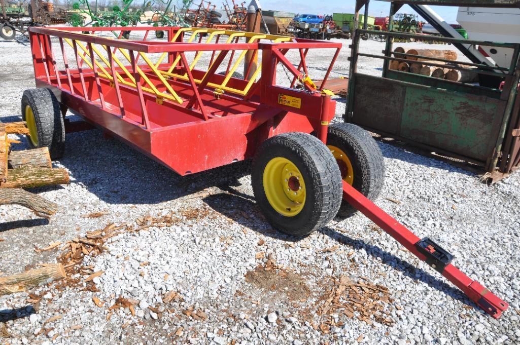 Farmco 10' 2 bale hay feeder
