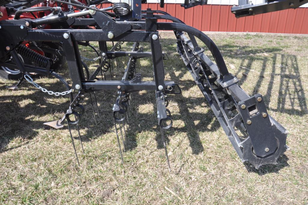 2021 Case-IH Tiger-Mate 255 32' field cultivator