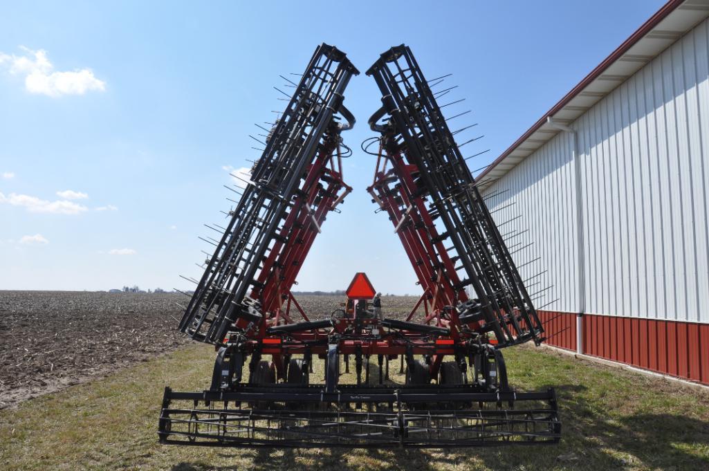 2021 Case-IH Tiger-Mate 255 32' field cultivator