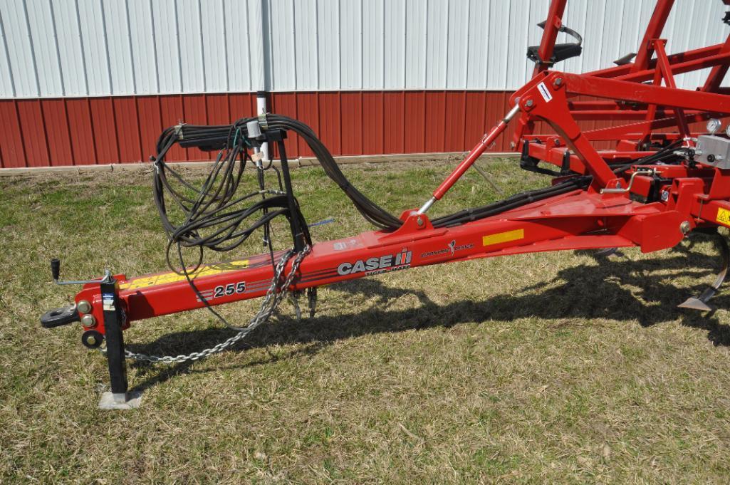 2021 Case-IH Tiger-Mate 255 32' field cultivator