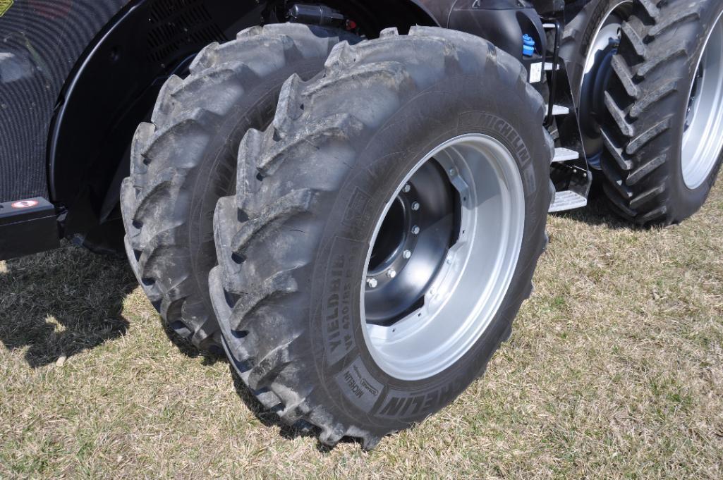 2021 Case-IH Magnum 340 MFWD tractor