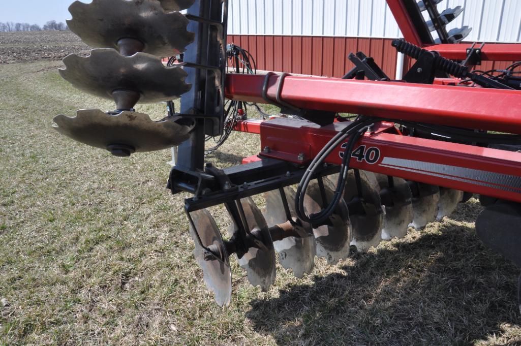 2010 Case-IH 340 32' disk
