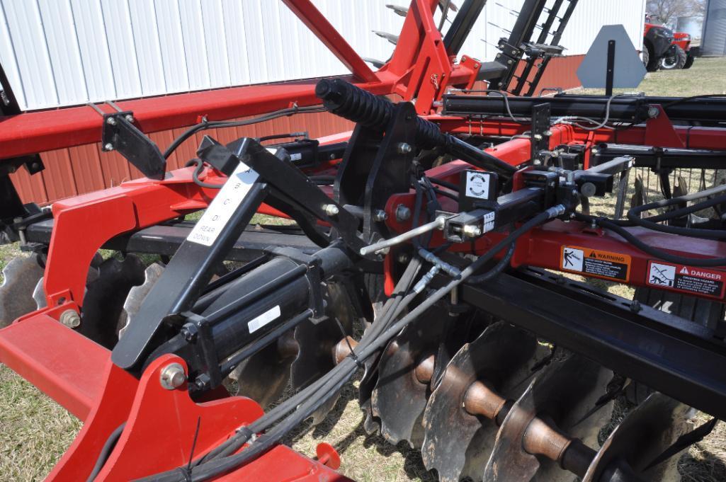 2010 Case-IH 340 32' disk