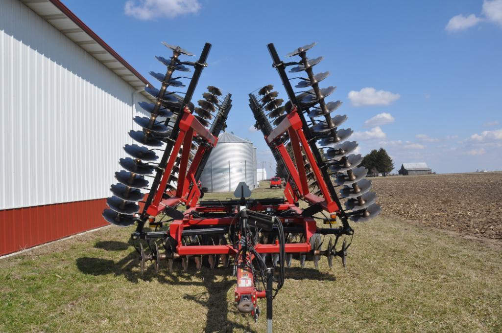 2010 Case-IH 340 32' disk