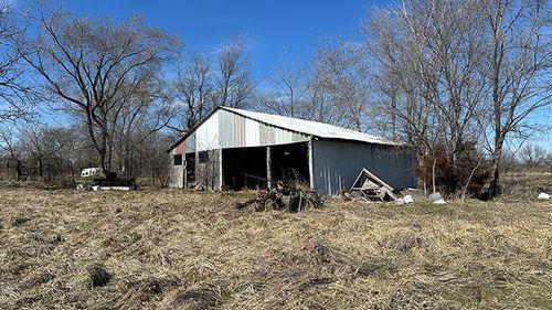 Tract 2 - 177.4 surveyed acres