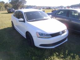 1-11146 (Cars-Sedan 4D)  Seller:Private/Dealer 2011 VOLK JETTA