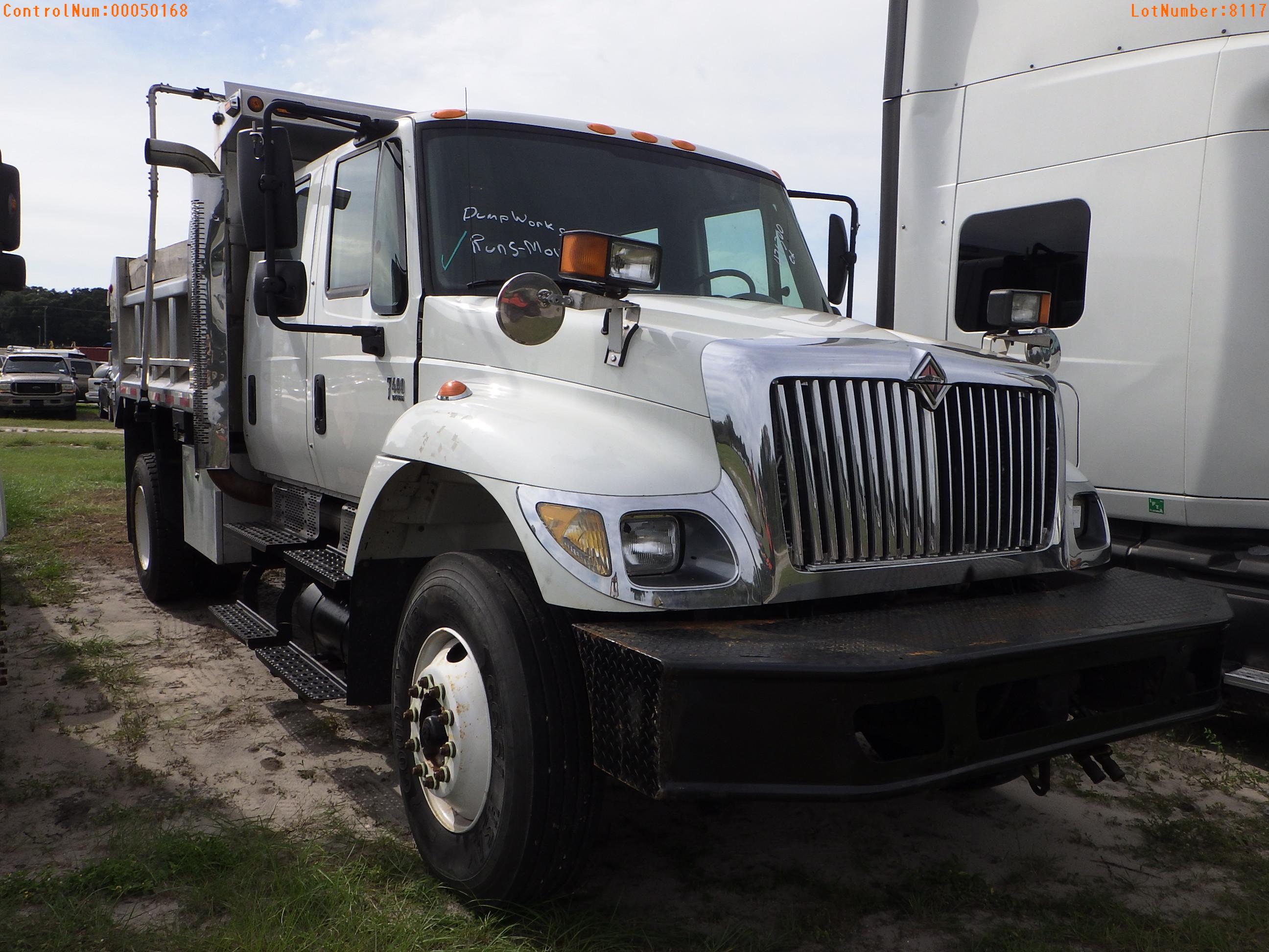 10-08117 (Trucks-Dump)  Seller:Private/Dealer 2007 INTL 7400