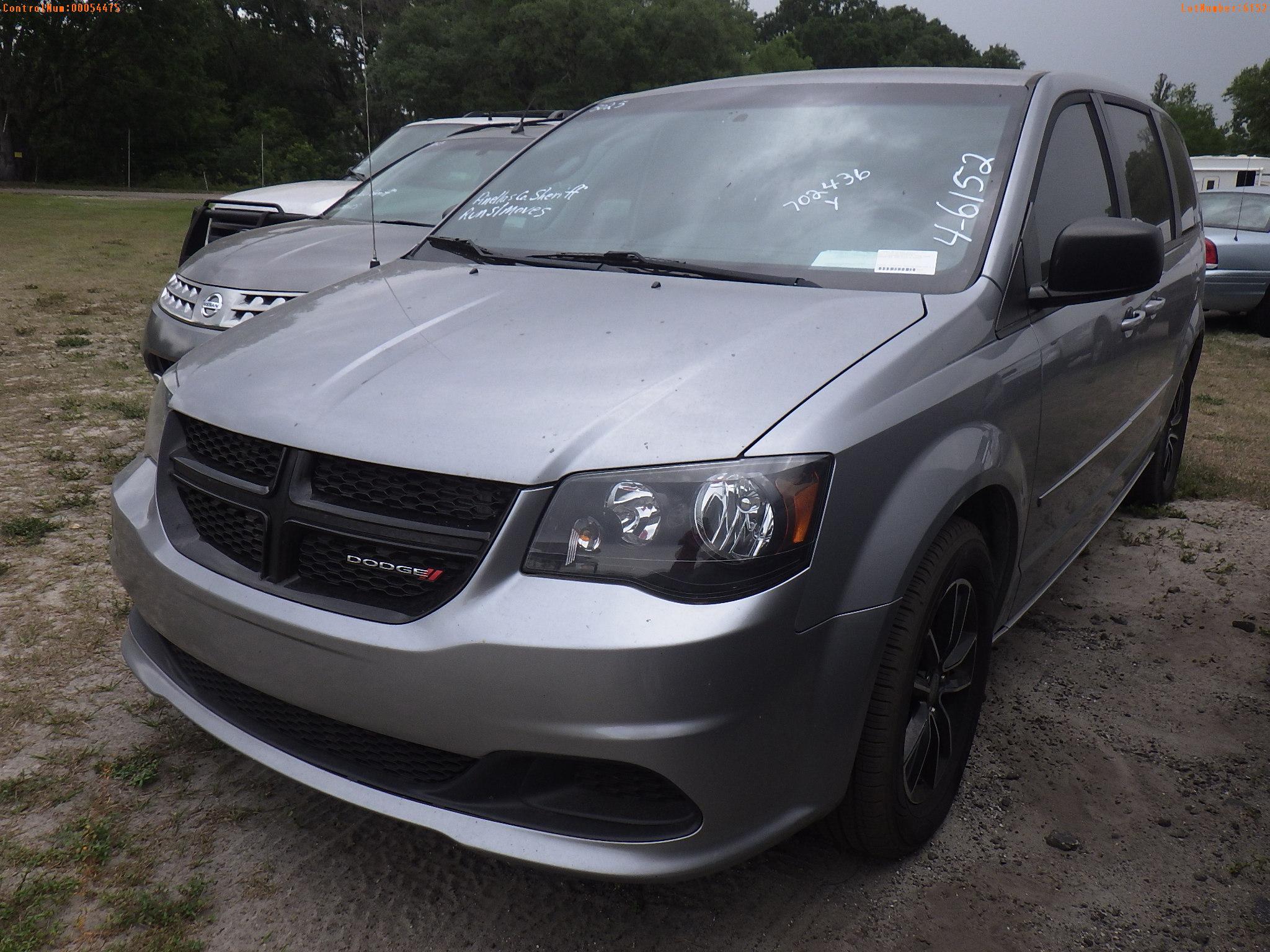 4-06152 (Cars-Van 4D)  Seller: Gov-Pinellas County Sheriffs Ofc 2015 DODG GRANDC