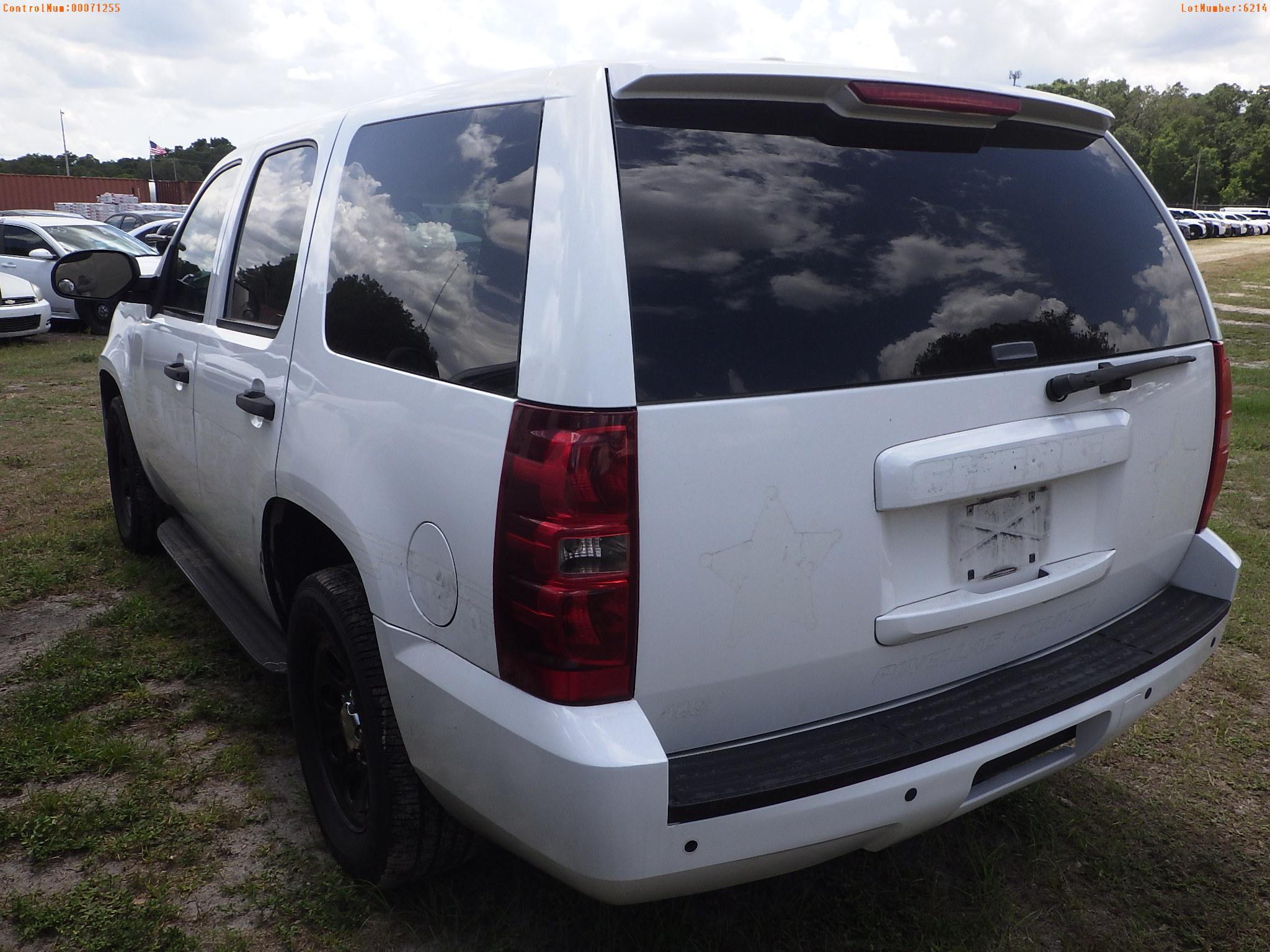 7-06227 (Cars-SUV 4D)  Seller: Gov-Pinellas County Sheriffs Ofc 2012 CHEV TAHOE