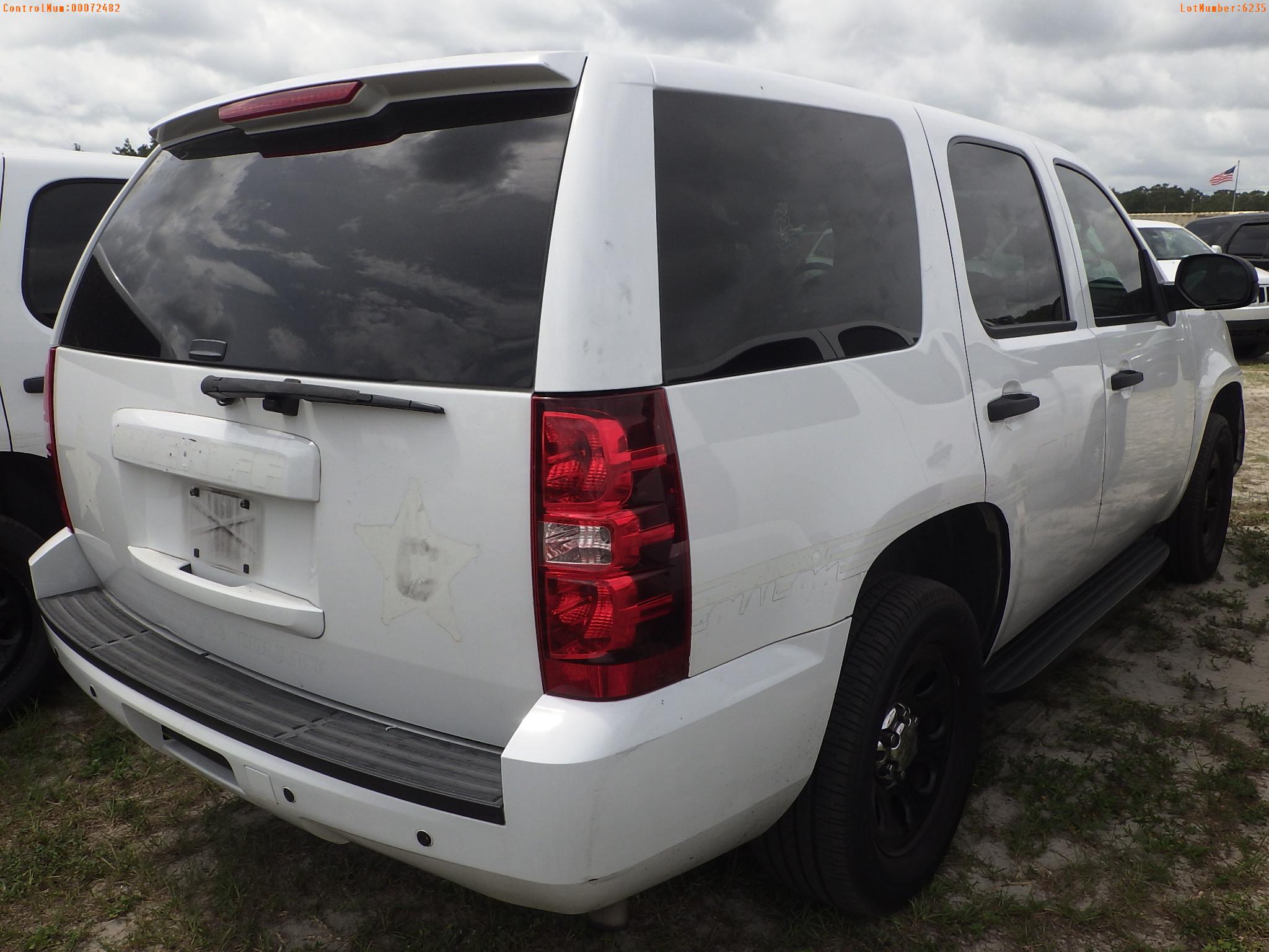 7-06235 (Cars-SUV 4D)  Seller: Gov-Pinellas County Sheriffs Ofc 2013 CHEV TAHOE