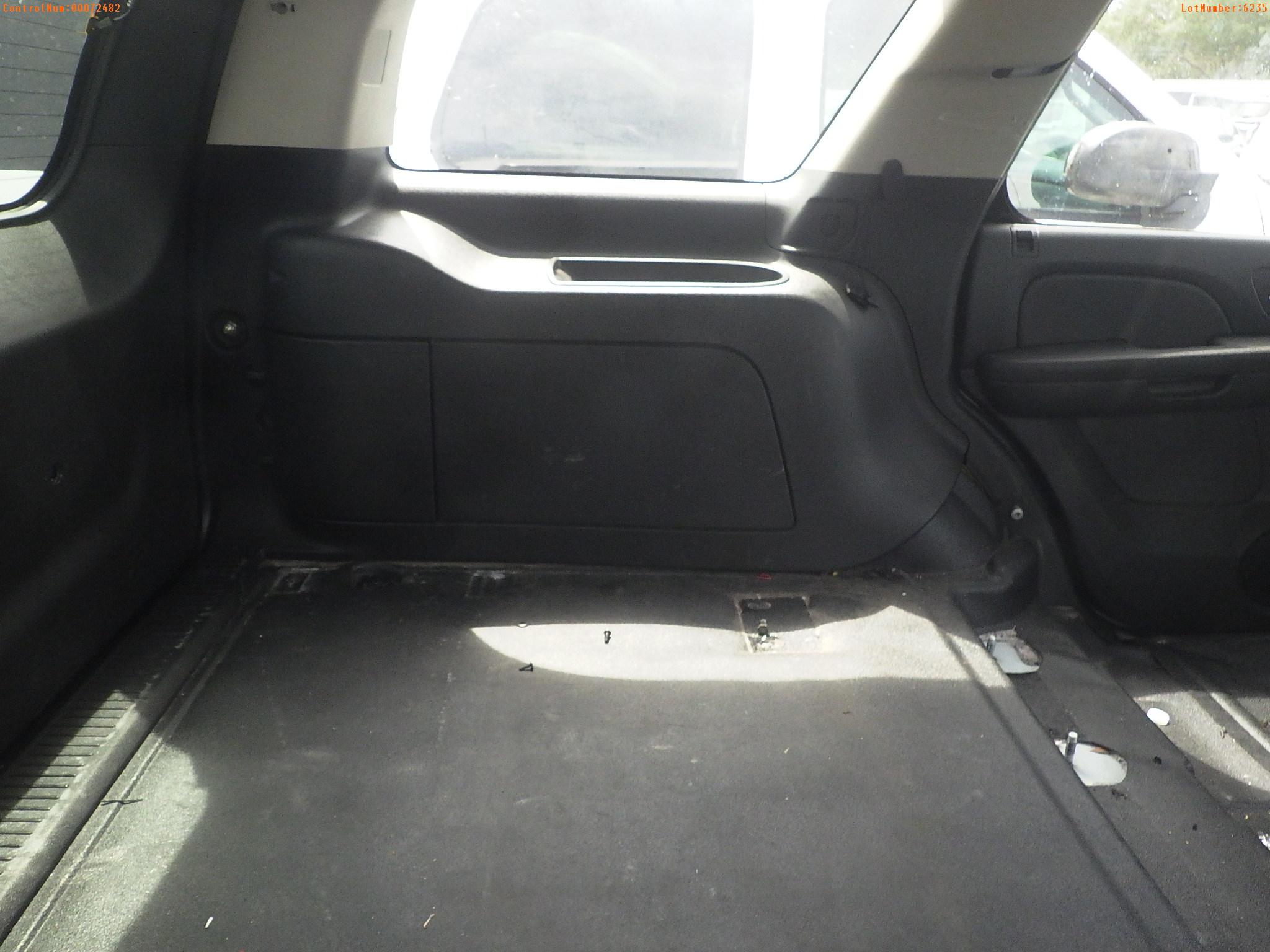 7-06235 (Cars-SUV 4D)  Seller: Gov-Pinellas County Sheriffs Ofc 2013 CHEV TAHOE