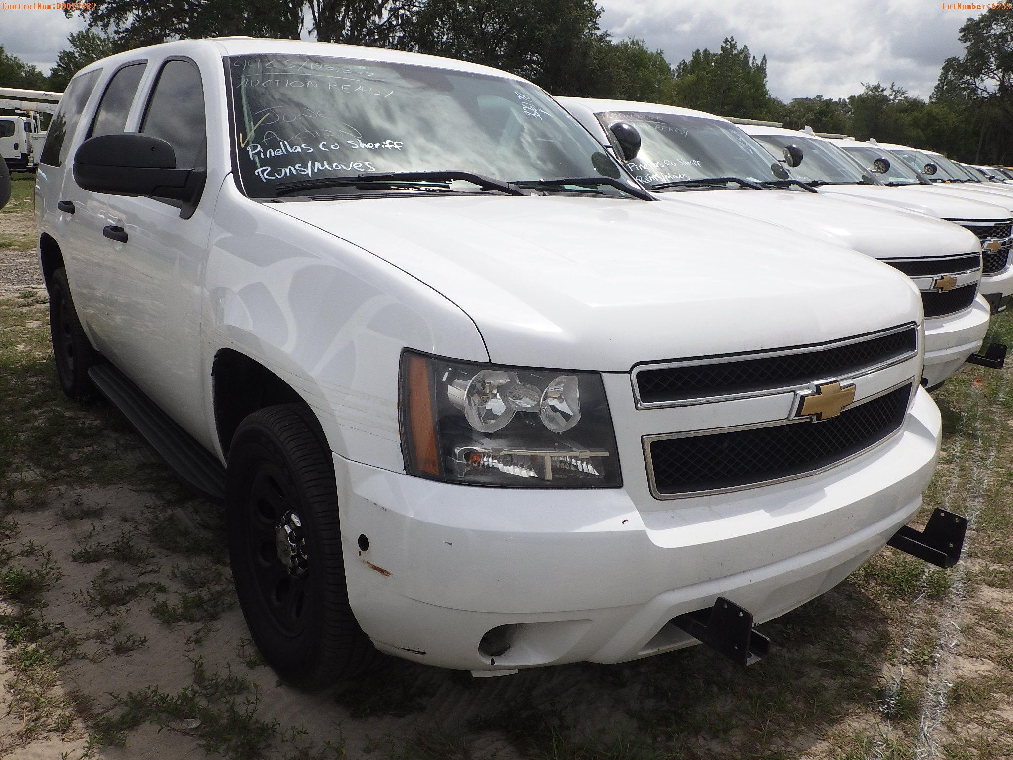 7-06235 (Cars-SUV 4D)  Seller: Gov-Pinellas County Sheriffs Ofc 2013 CHEV TAHOE