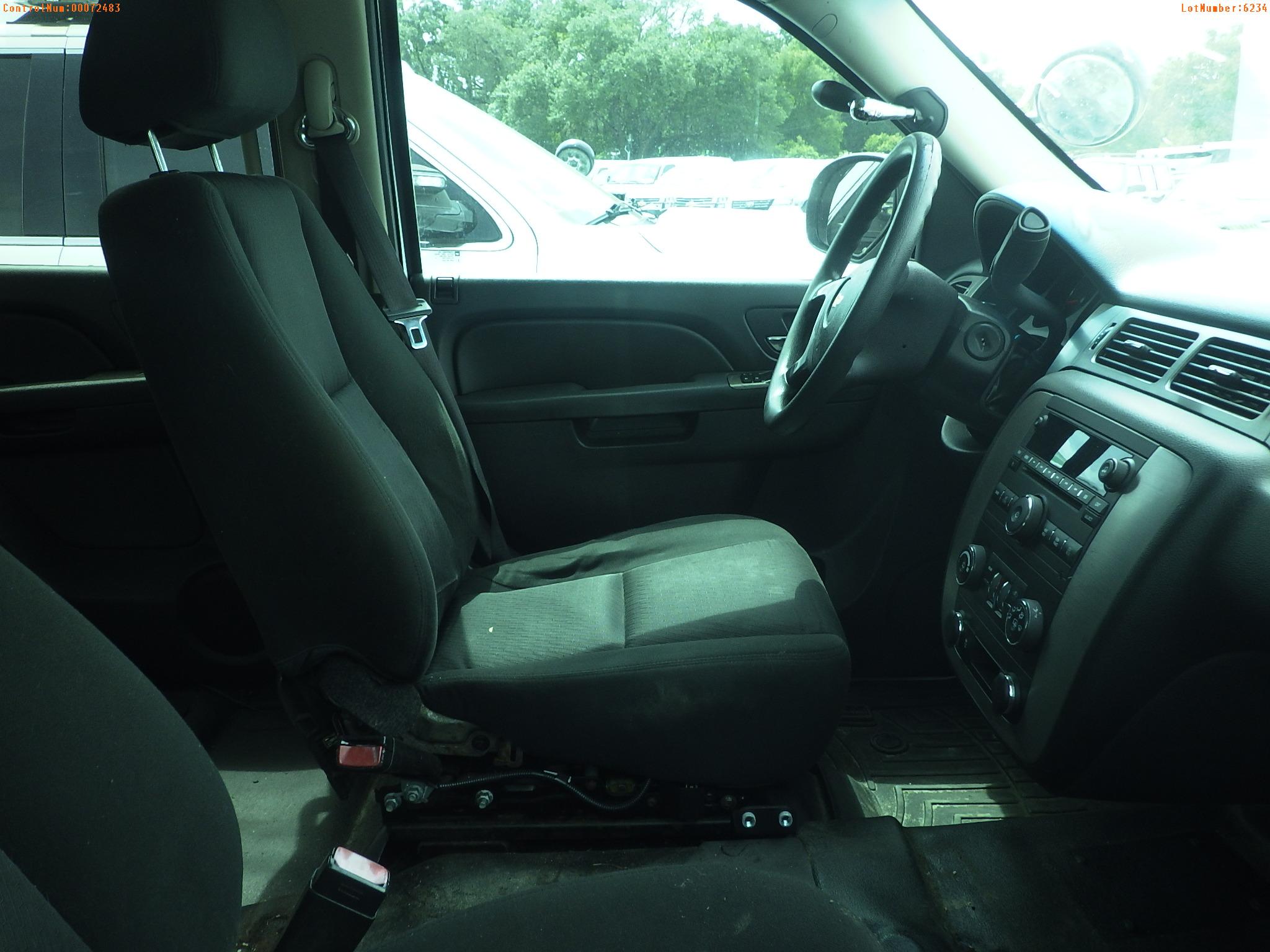 7-06234 (Cars-SUV 4D)  Seller: Gov-Pinellas County Sheriffs Ofc 2012 CHEV TAHOE