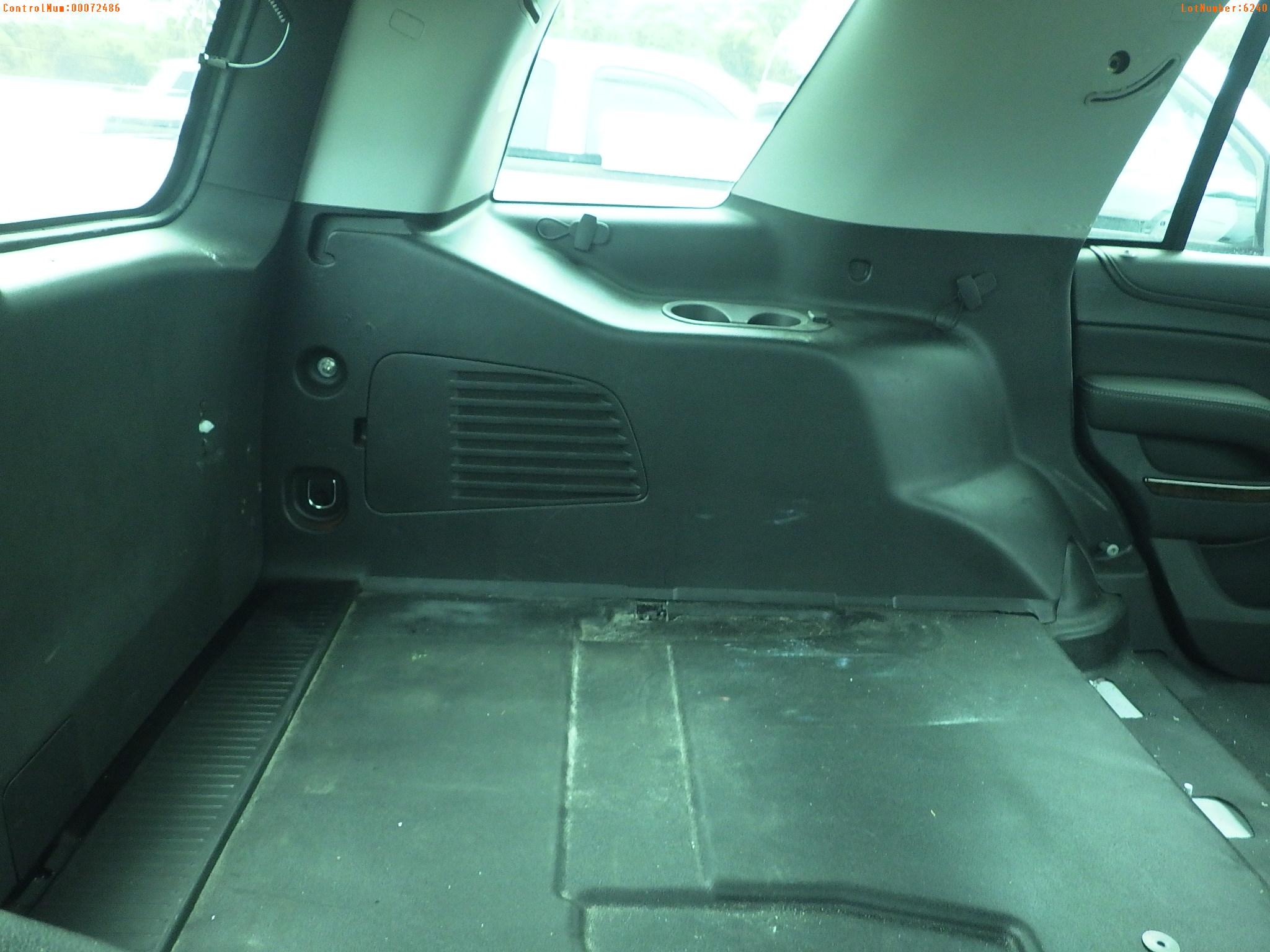 7-06240 (Cars-SUV 4D)  Seller: Gov-Pinellas County Sheriffs Ofc 2015 CHEV TAHOE