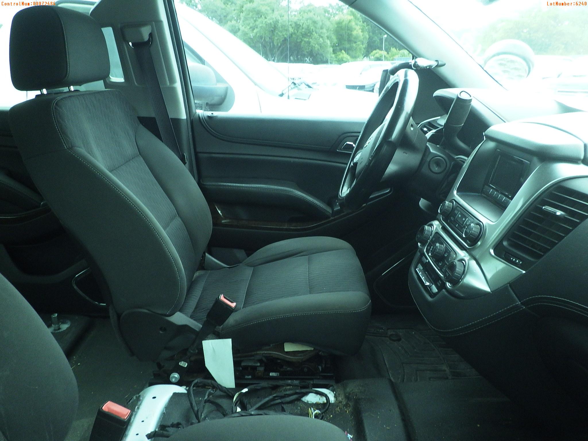 7-06240 (Cars-SUV 4D)  Seller: Gov-Pinellas County Sheriffs Ofc 2015 CHEV TAHOE
